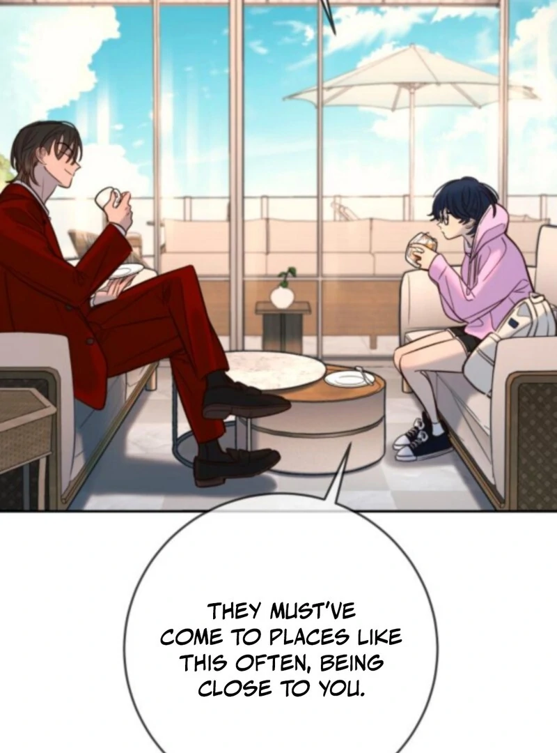 Read Everyone Loves Her Manga Online