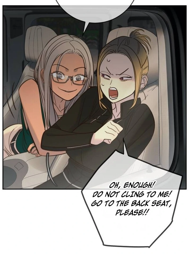 Read Everyone Loves Her Manga Online